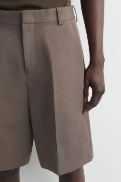 ELEGANTE SHORTS AUS LEINEN-MIX