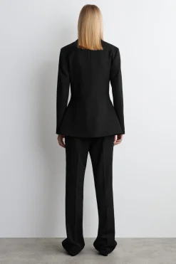 ELEGANTE WOLLHOSE MIT SCHMALEM BEIN