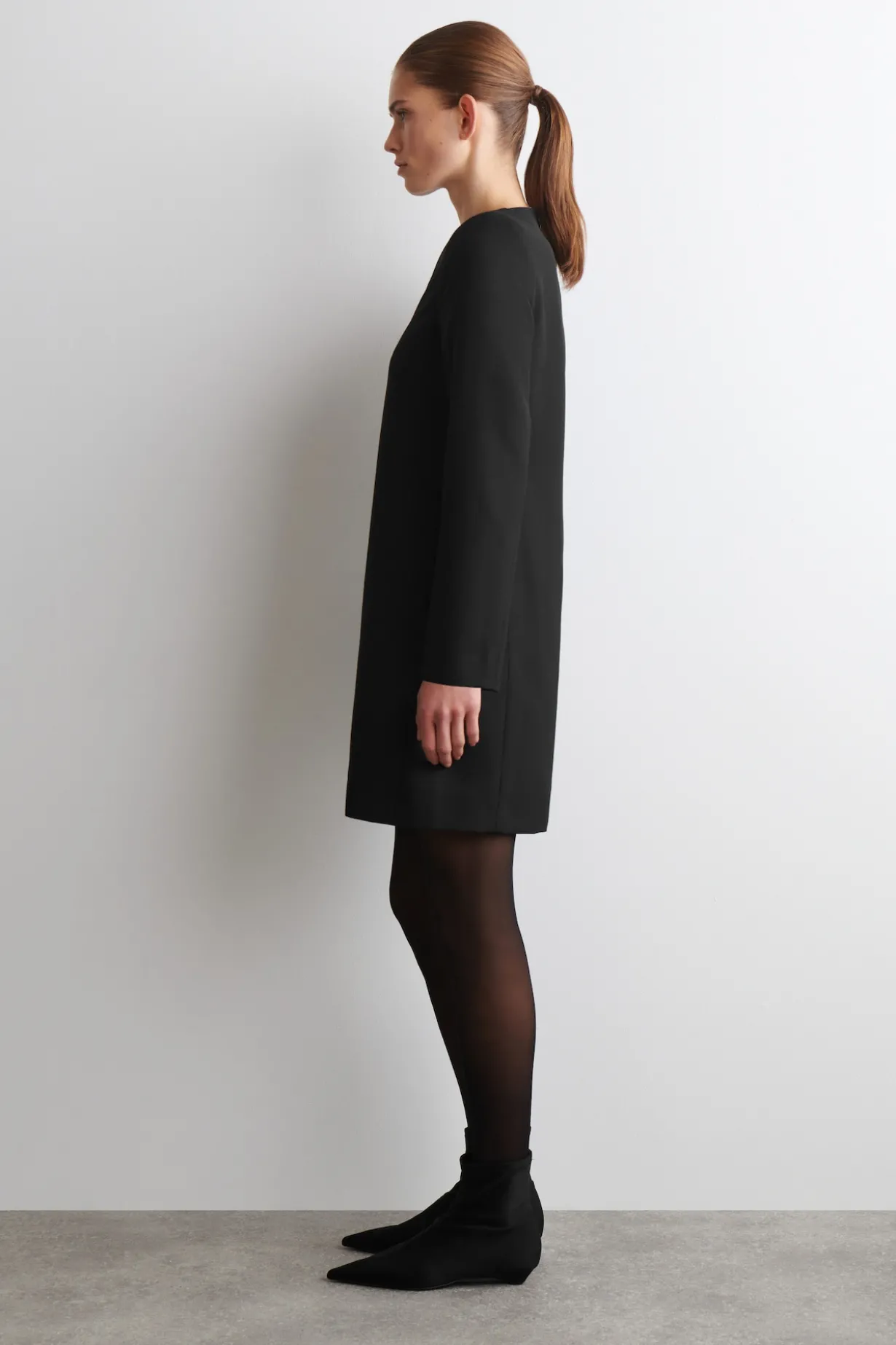 ELEGANTES MINIKLEID AUS WOLL-MIX