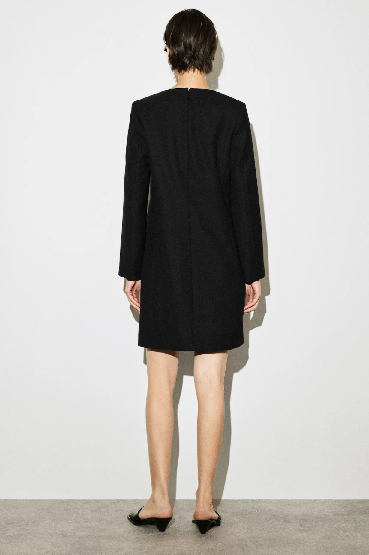 ELEGANTES MINIKLEID AUS WOLL-MIX