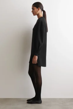 ELEGANTES MINIKLEID MIT LANGEN ÄRMELN