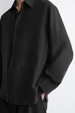 ELEGANTES SEIDENHEMD