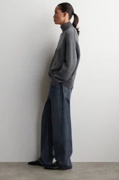 FACADE JEANS MIT GERADEM BEIN