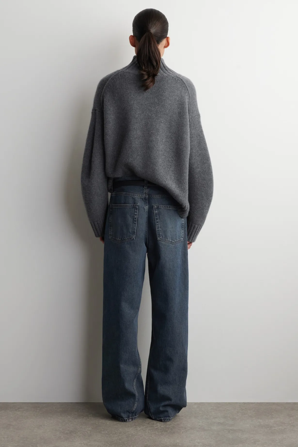 FACADE JEANS MIT GERADEM BEIN