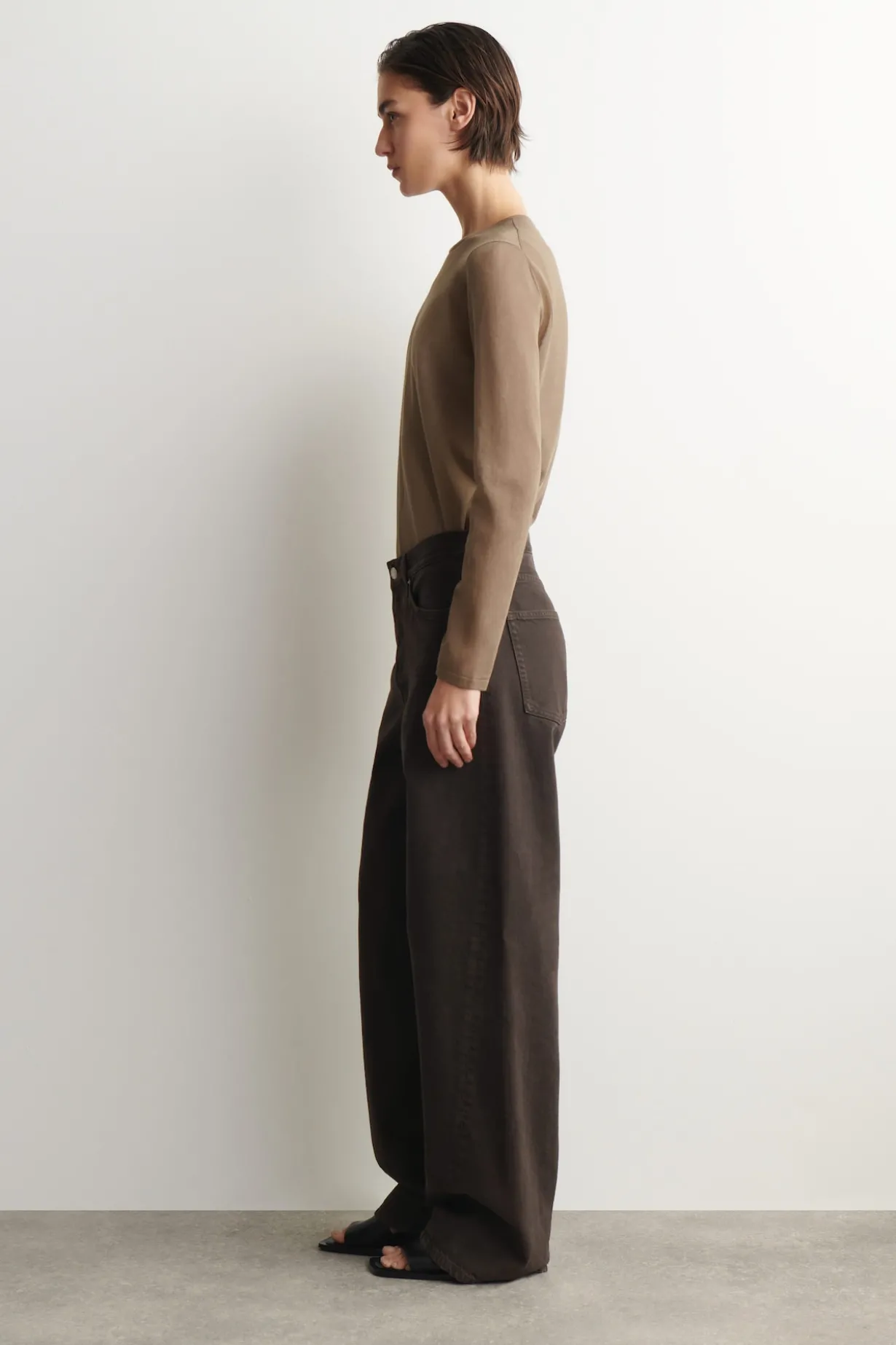 FACADE JEANS MIT GERADEM BEIN
