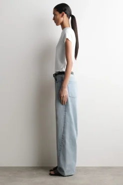 FACADE JEANS MIT GERADEM BEIN