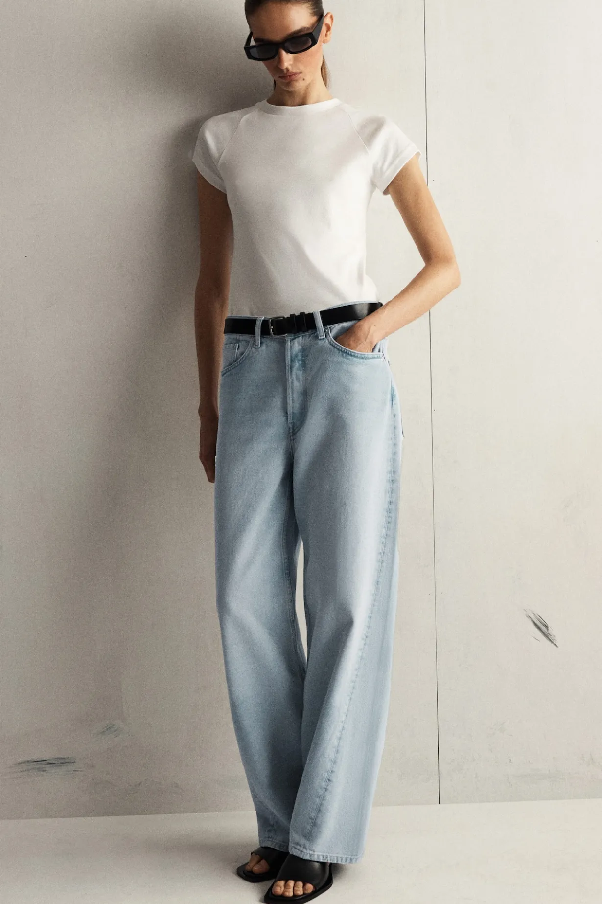 FACADE JEANS MIT GERADEM BEIN