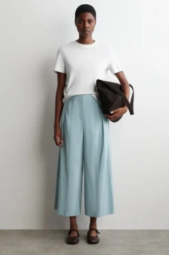 FLIEßENDE CULOTTES MIT FALTEN
