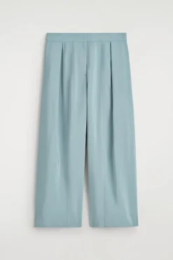 FLIEßENDE CULOTTES MIT FALTEN