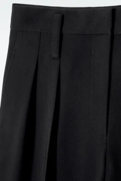 FLIESSENDE, ELEGANTE HOSE MIT GERADEM BEIN