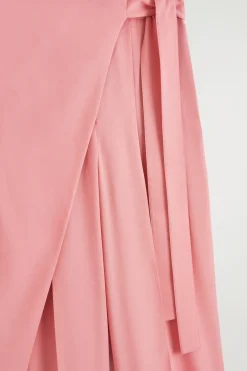 FLIESSENDE HOSE MIT WICKELFRONT