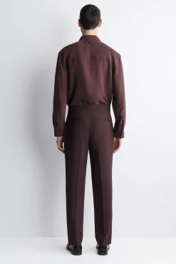 FLIESSENDE WOLLHOSE MIT SCHMALER PASSFORM
