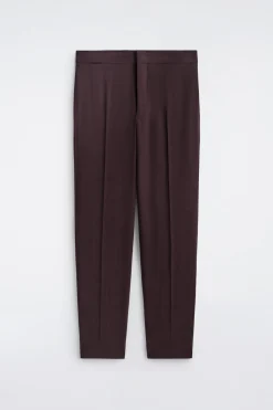 FLIESSENDE WOLLHOSE MIT SCHMALER PASSFORM