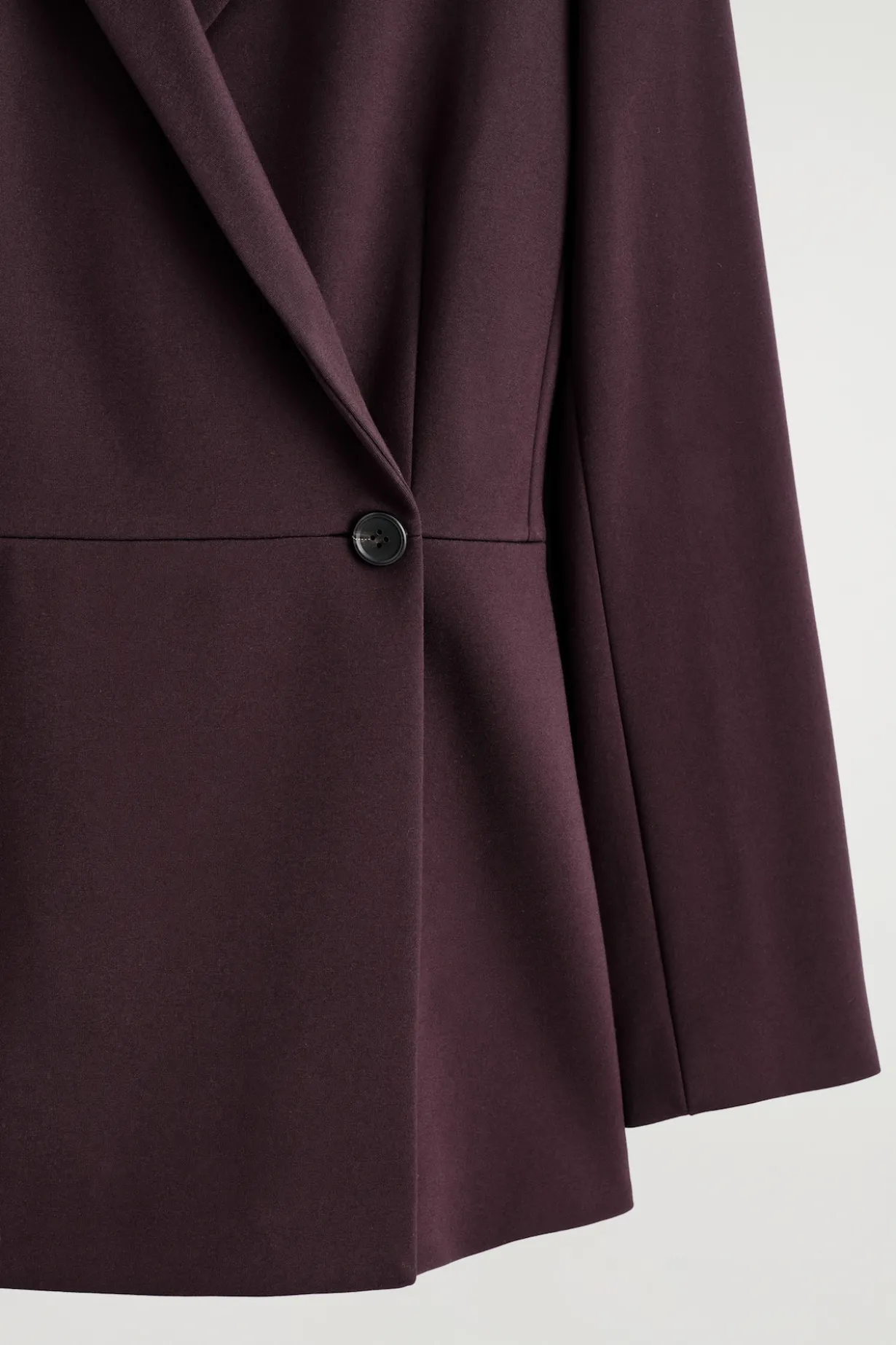 FLIESSENDER BLAZER MIT WICKELFRONT