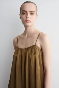 FLIESSENDES MAXIKLEID MIT FALTEN