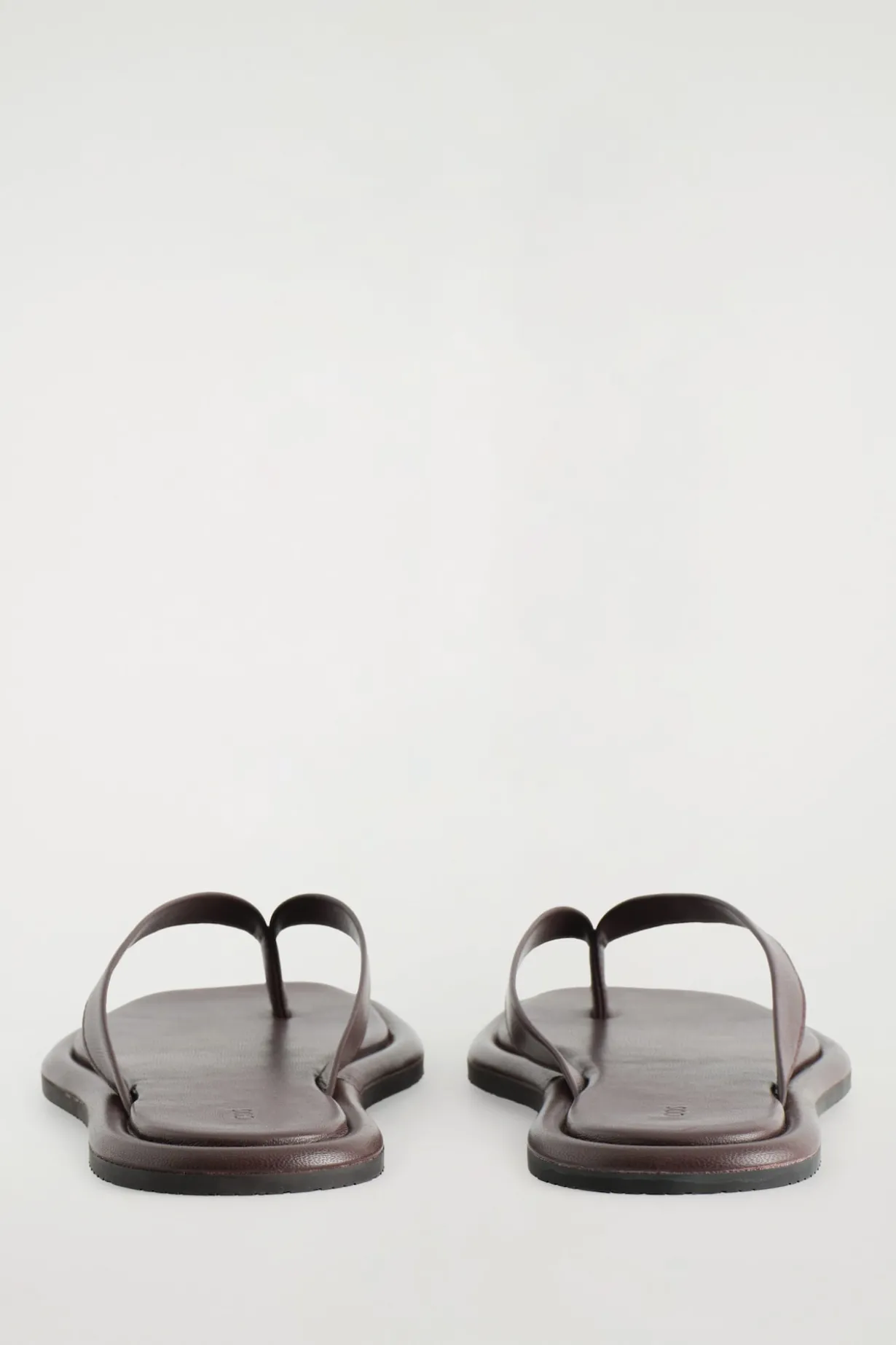 FLIP-FLOPS AUS LEDER