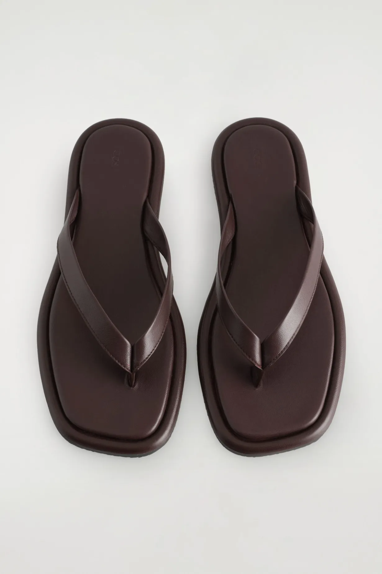 FLIP-FLOPS AUS LEDER