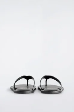 FLIP-FLOPS AUS LEDER