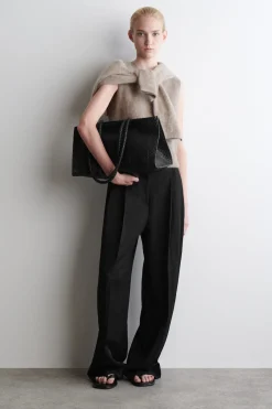 GALLERY HANDGEFLOCHTENE TOTE BAG - LEDER