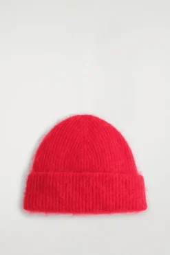 GERIPPTE BEANIE AUS MOHAIR