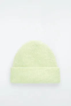 GERIPPTE BEANIE AUS MOHAIR