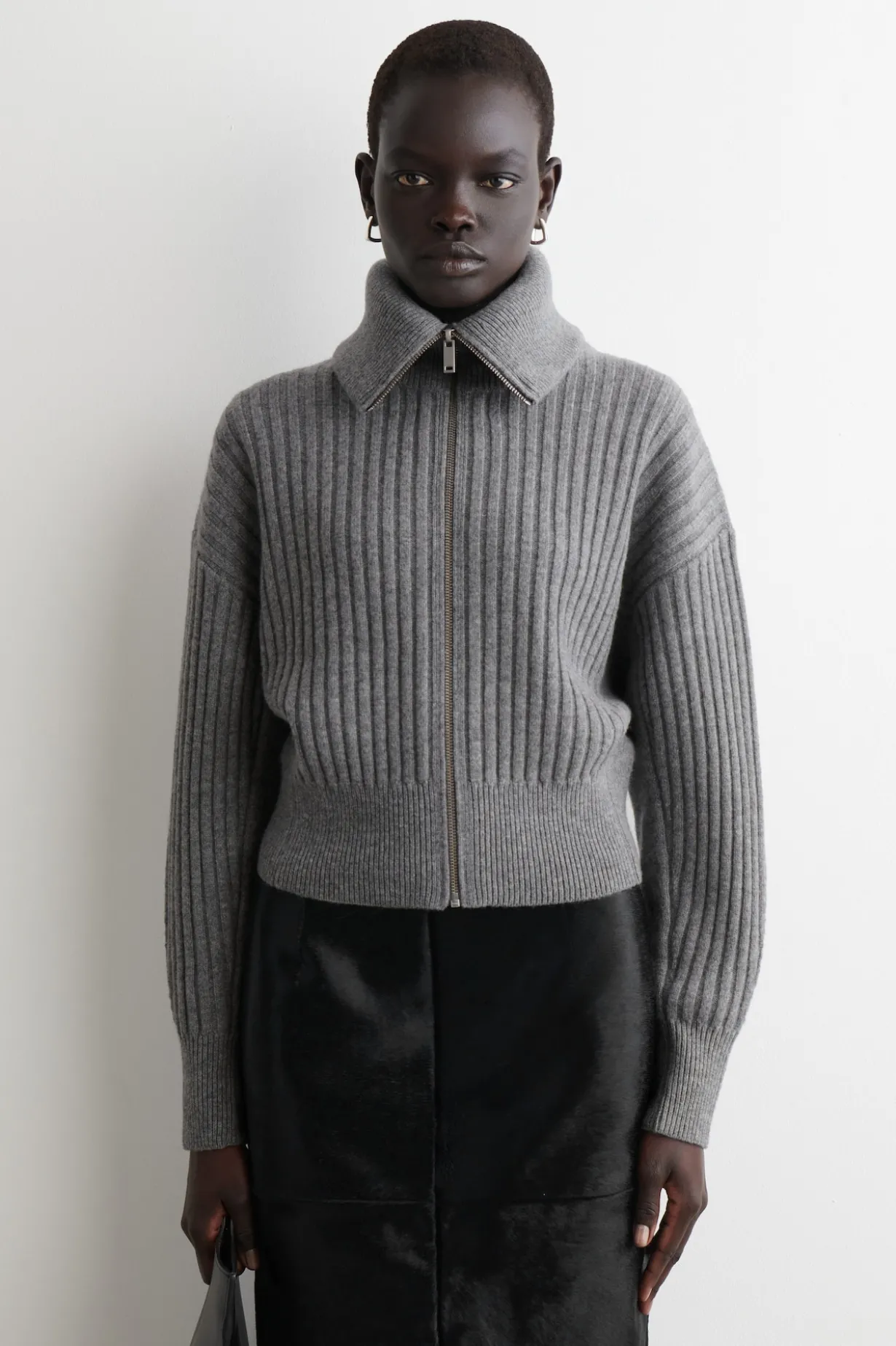 GERIPPTE JACKE AUS MERINOWOLLE
