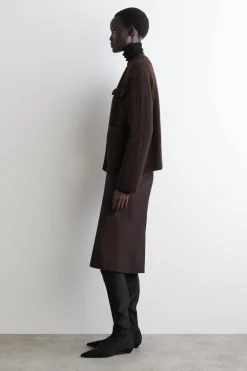 GERIPPTE UTILITY-STRICKJACKE AUS MERINOWOLLE