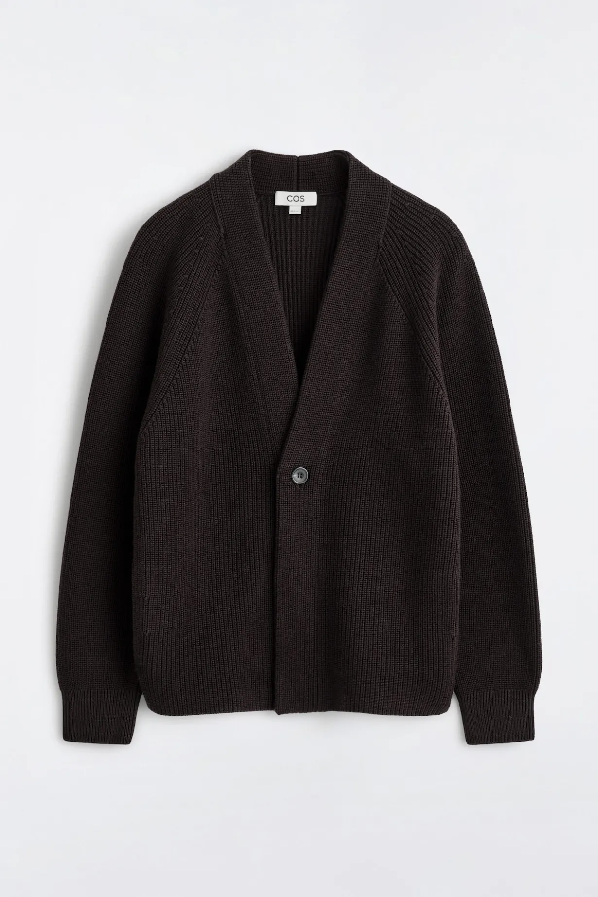 GERIPPTE WOLLSTRICKJACKE MIT V-AUSSCHNITT