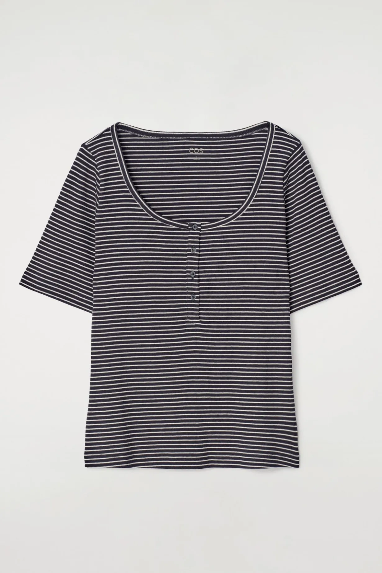 GERIPPTES HENLEY-T-SHIRT