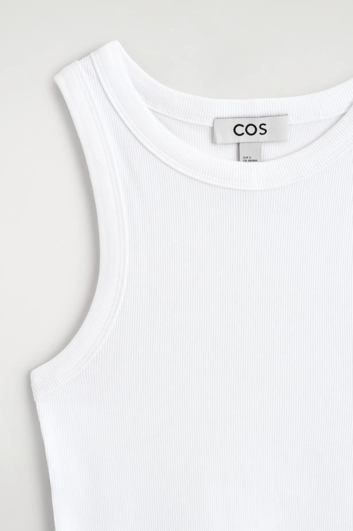 GERIPPTES TANKTOP AUS BAUMWOLLE
