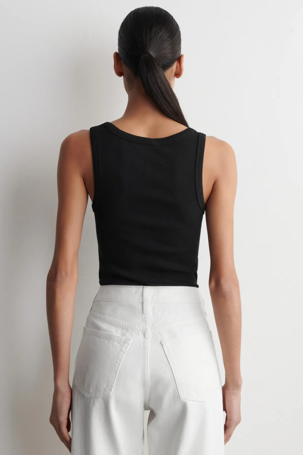 GERIPPTES TANKTOP AUS BAUMWOLLE