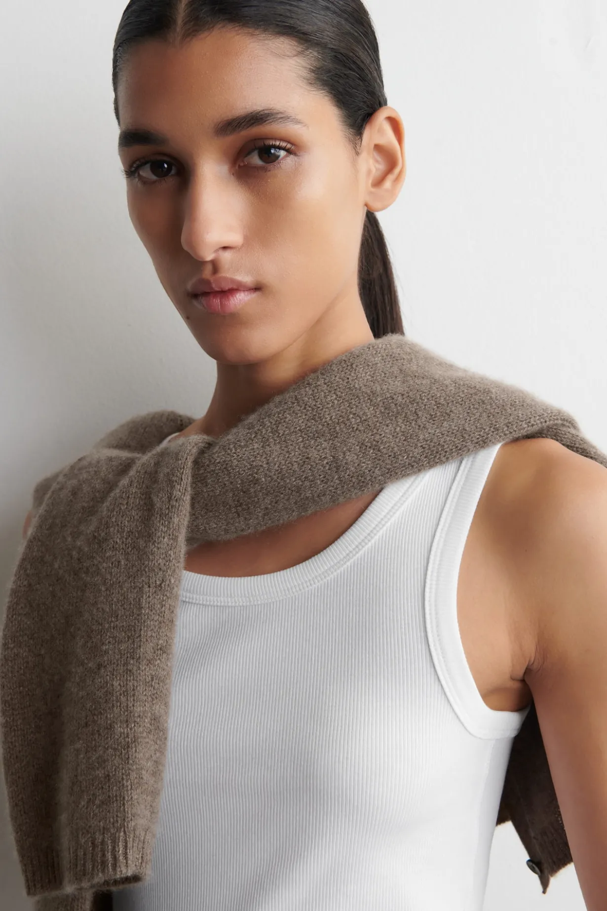 GERIPPTES TANKTOP AUS BAUMWOLLE
