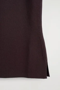 GERIPPTES TANKTOP MIT TIEFEM AUSSCHNITT