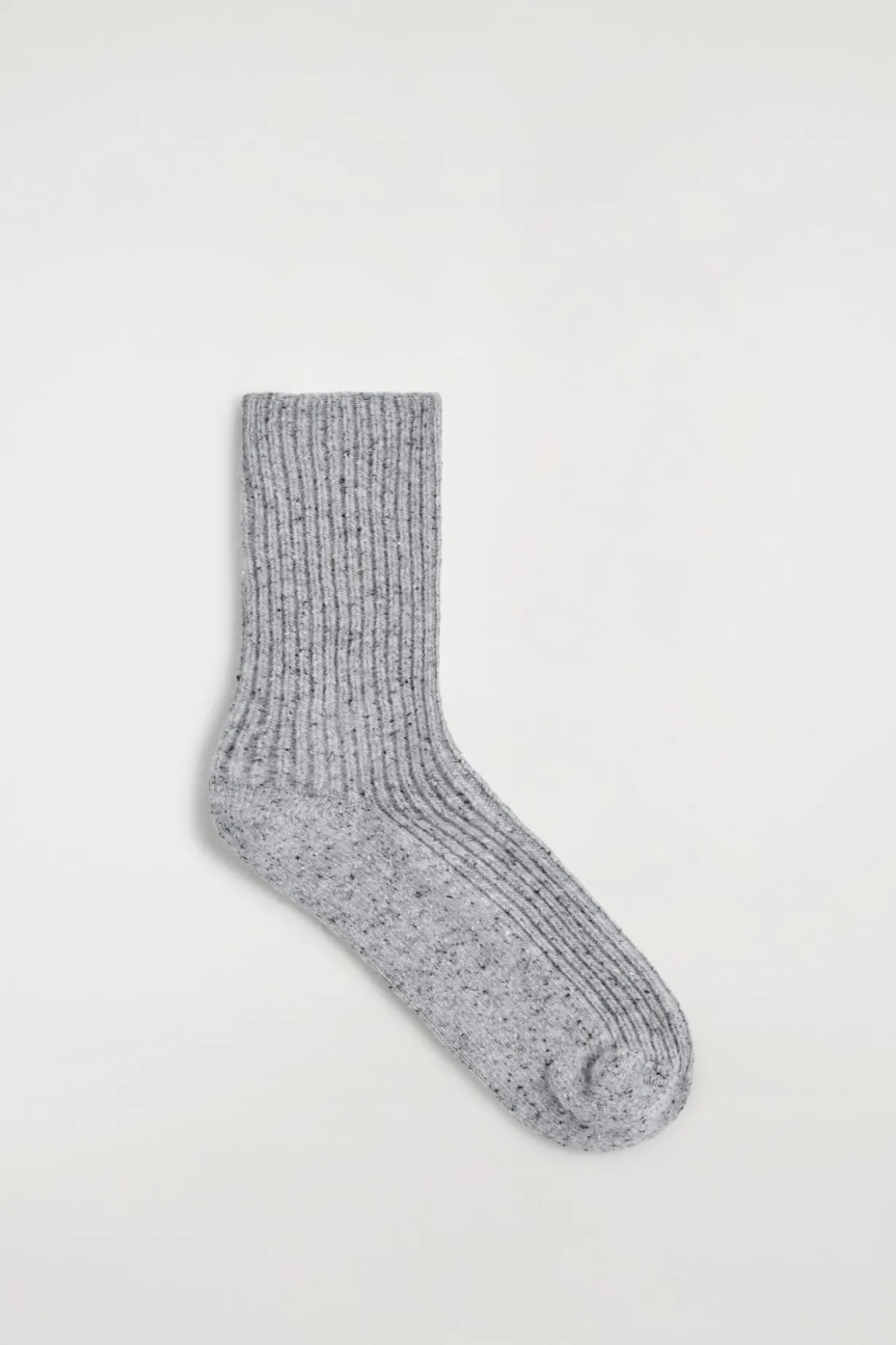 GESPRENKELTE SOCKEN AUS RIPPSTRICK