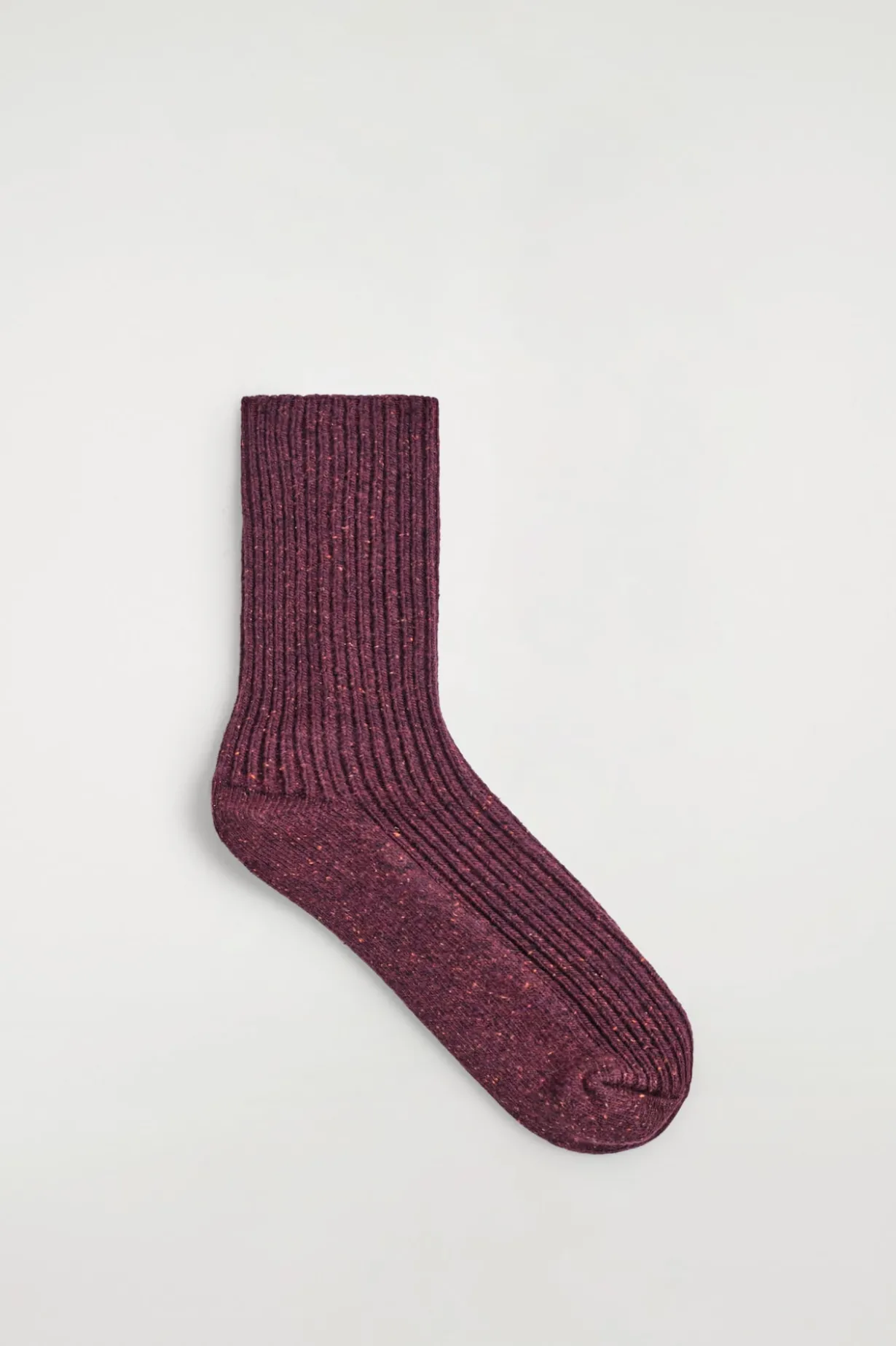 GESPRENKELTE SOCKEN AUS RIPPSTRICK