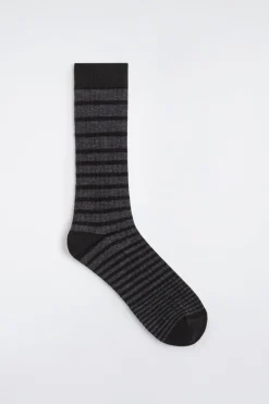 GESTREIFTE WOLLSOCKEN