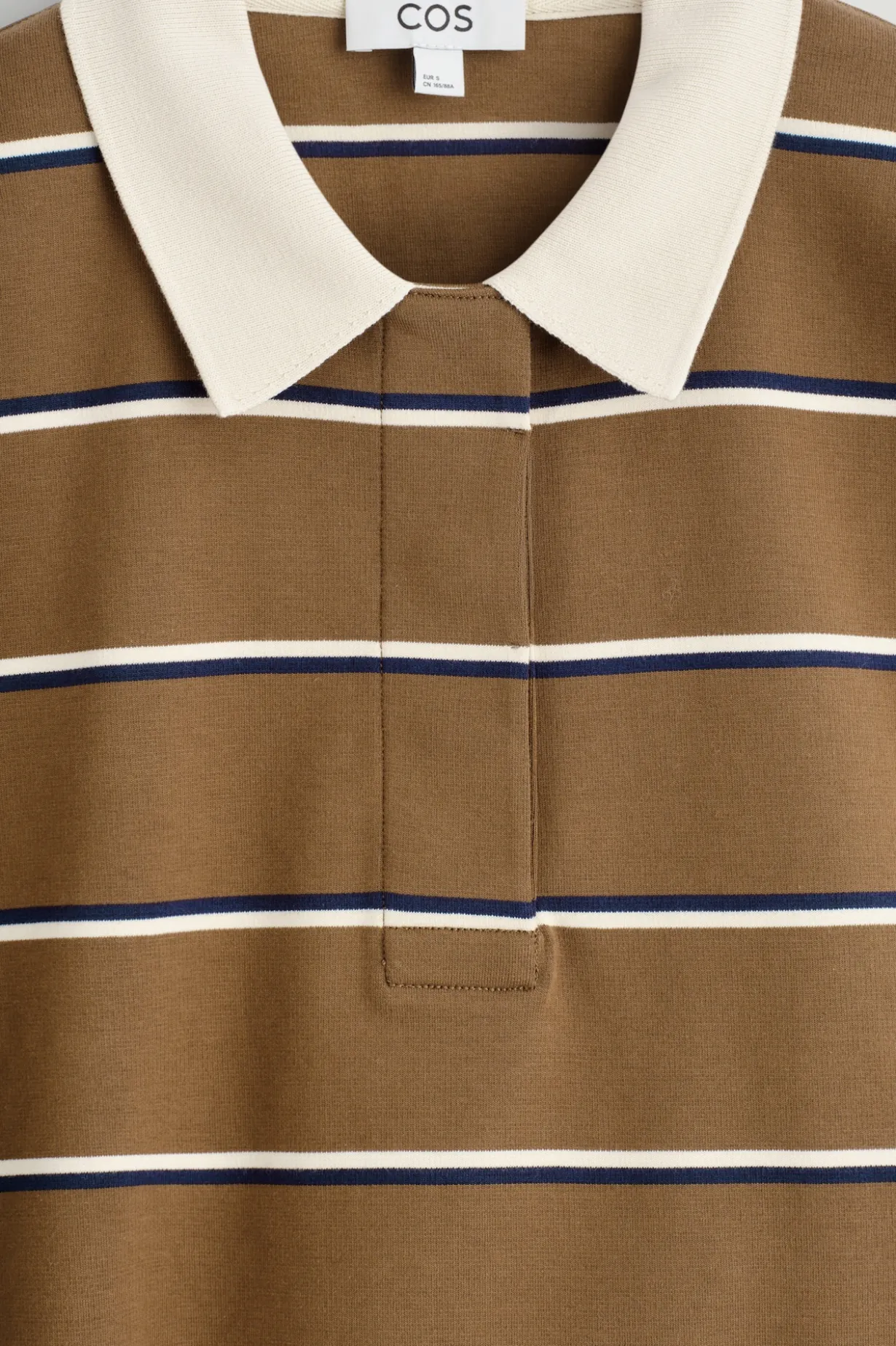 GESTREIFTES LANGÄRMLIGES POLOSHIRT