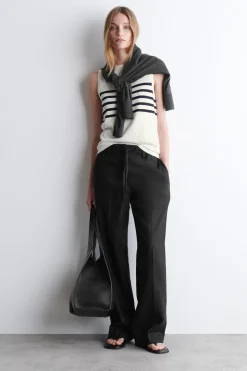 GESTREIFTES STRICK-TANKTOP