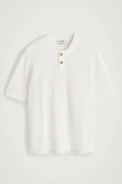 GESTRICKTES HENLEY-T-SHIRT AUS BAUMWOLLE