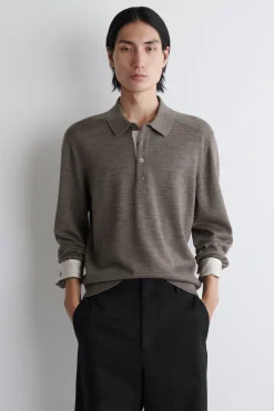 GESTRICKTES POLOSHIRT AUS MERINOWOLLE