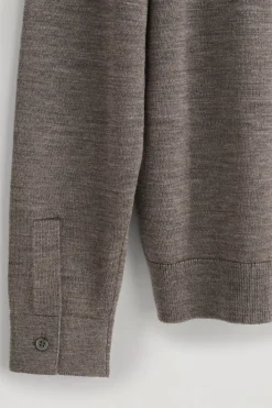 GESTRICKTES POLOSHIRT AUS MERINOWOLLE