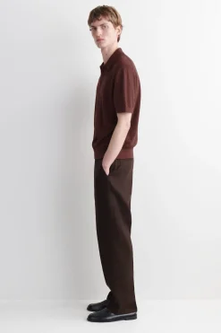 GESTRICKTES POLOSHIRT AUS LEINEN