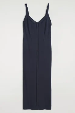 GESTRICKTES SLIPDRESS IN MIDILÄNGE