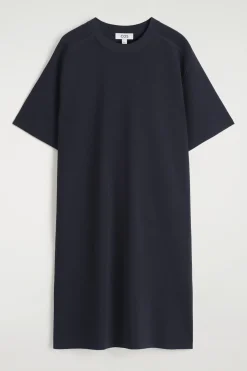 GESTRICKTES T-SHIRT-KLEID