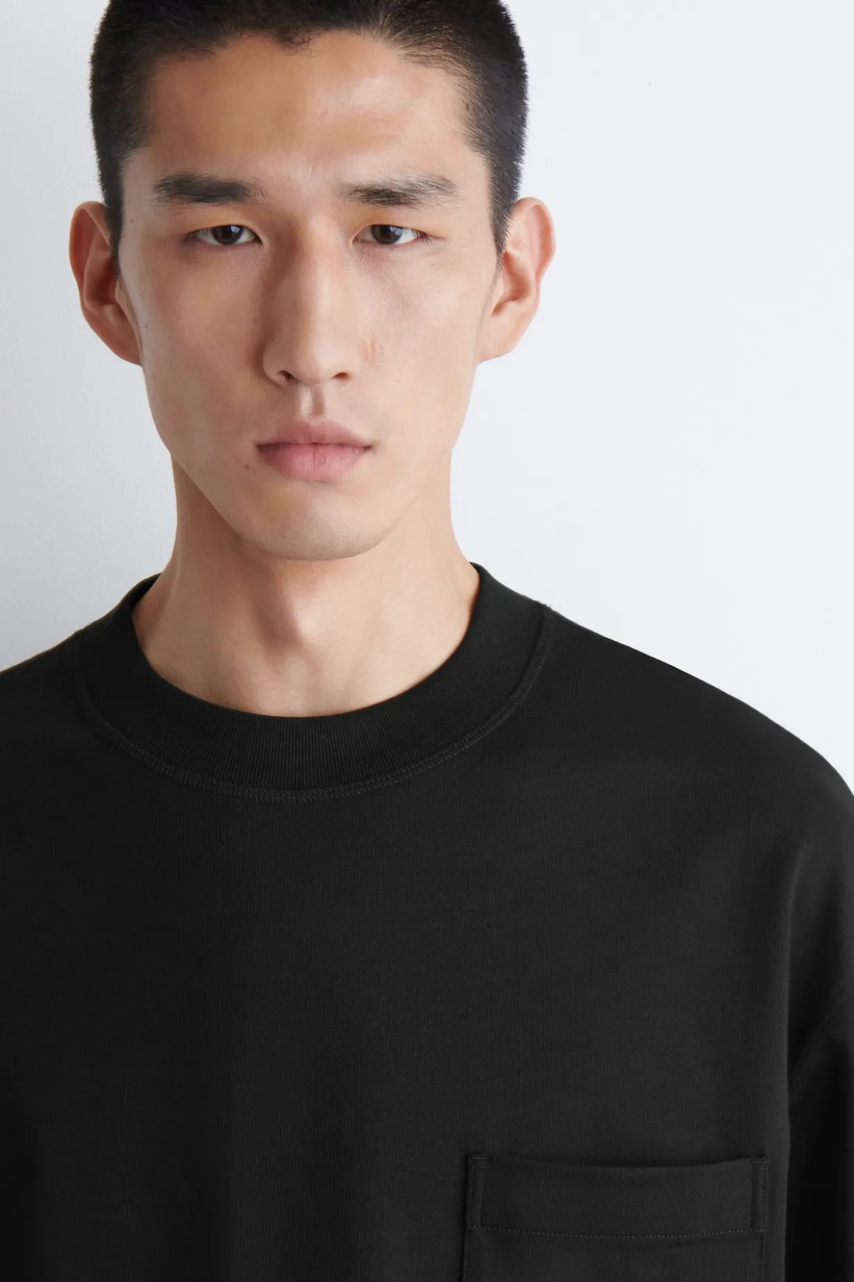 GEWICHTIGES OVERSIZED-T-SHIRT AUS BAUMWOLLE