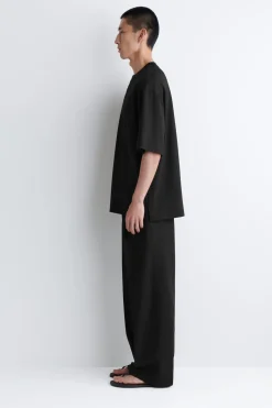 GEWICHTIGES OVERSIZED-T-SHIRT AUS BAUMWOLLE