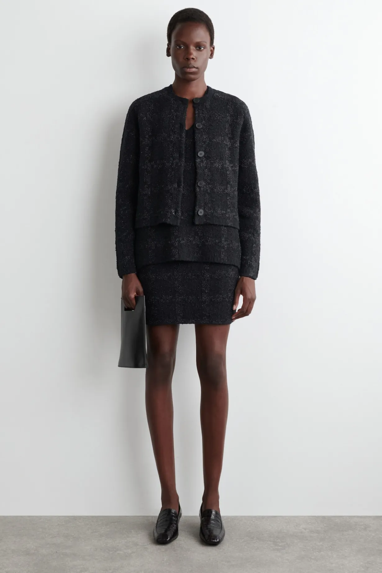 GLITZERNDE BOUCLÉ-STRICKJACKE
