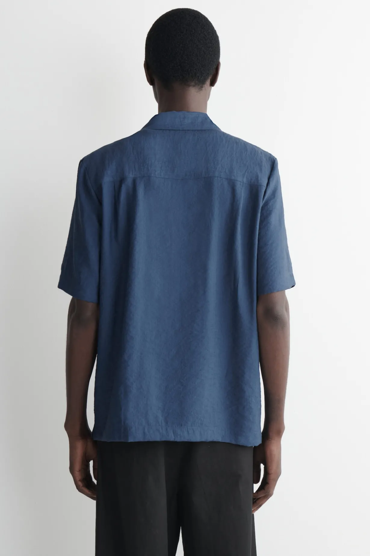 HEMD AUS JACQUARD MIT REVERSKRAGEN