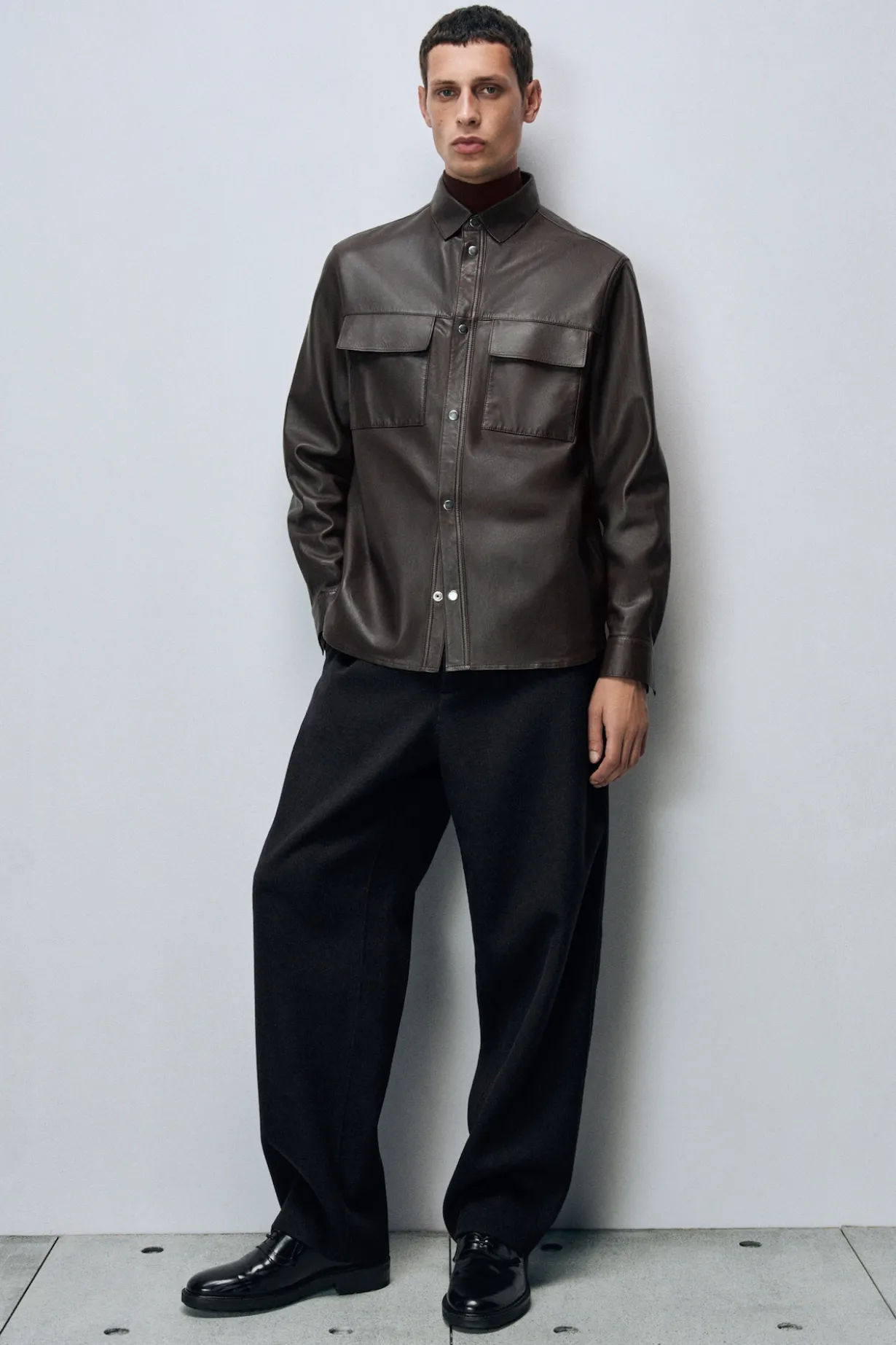 HEMDJACKE AUS LEDER