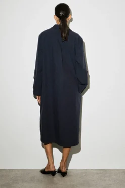 HEMDKLEID AUS BAUMWOLLE IN MIDILÄNGE